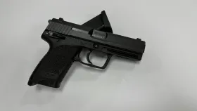 Heckler&Koch USP 9 mm Luger Használt . maroklőfegyver +1 db tár