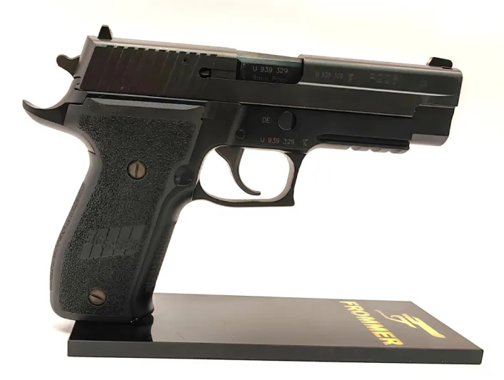 Sig Sauer P-226 9 mm Tesztfegyver . 4"cső Fekete SA/DA Alu Tok ON226154