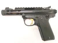 Ruger Mark IV 22/45 Lite ,fekete/arany használt maroklőfegyver B5