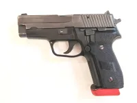 Sig Sauer P 228 9x19 használt maroklőfegyver B1