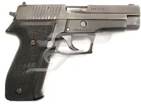 Sig Sauer P226 9x19 használt maroklőfegyver B1(2028)