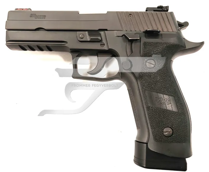 Sig Sauer P226 LDC Tacops 9x19 használt maroklőfegyver B1(2028)