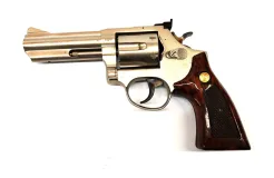 Taurus M 669 ,357 / 38 Special Kat: B1 , Használt maroklőfegyver