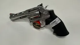 Taurus M689 Használt maroklőfegyver. . kaliber: 357 mag/ 38 spec