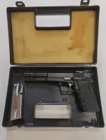 FÉG P9M 9x19 használt maroklőfegyver B1