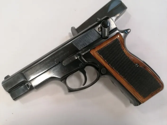 Fég P9RK 9x19 használt maroklőfegyver B1