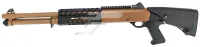 Benelli M4 T-PRO Brown 12/76 kal. 18,5" cső, betolható válltámasz pisztolymark.