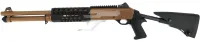Benelli M4 T-PRO Brown 12/76 kal. 18,5" cső, betolható válltámasz pisztolymark.