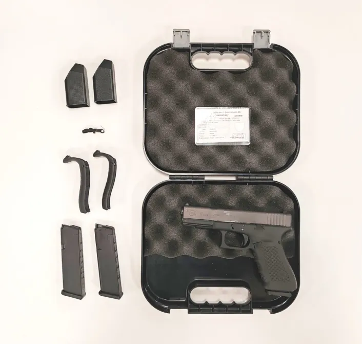 Glock 17 Gen 4 Kaliber: 9X19 Kat: B1 , Használt maroklőfegyver