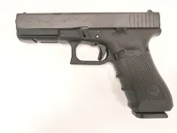 Glock 17 Gen 4 Kaliber: 9X19 Kat: B1 , Használt maroklőfegyver