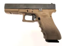 Glock 17 Olive 9x19 használt maroklőfegyver B1